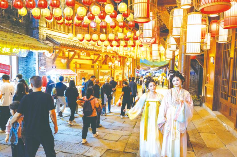 国庆期间万州好戏连台 文旅消费开启假日盛宴